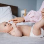 10 Rekomendasi Popok Bayi yang Bagus dan Aman untuk Kulit Sensitif